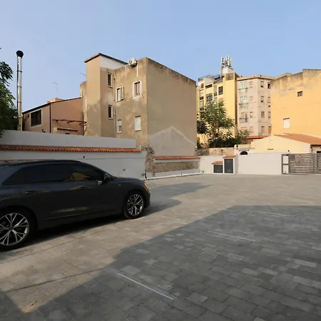 Tatil Evi Spacious & Stylish-fully Renovated & Equipped-2br-historical Centre-amazing Quality & Finish *