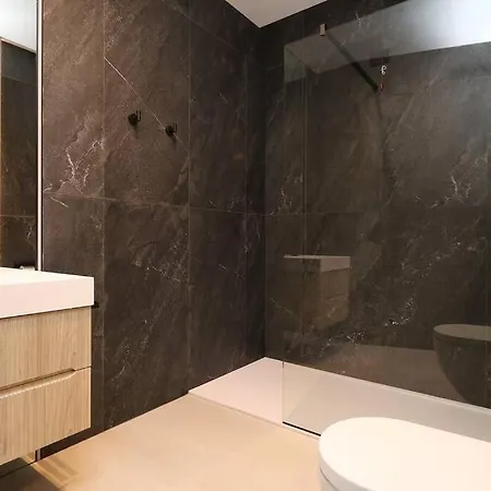 Spacious & Stylish-fully Renovated & Equipped-2br-historical Centre-amazing Quality & Finish Tatil Evi