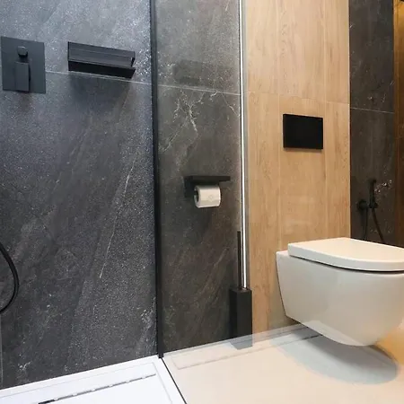 Spacious & Stylish-fully Renovated & Equipped-2br-historical Centre-amazing Quality & Finish Vakantiehuis Olbia
