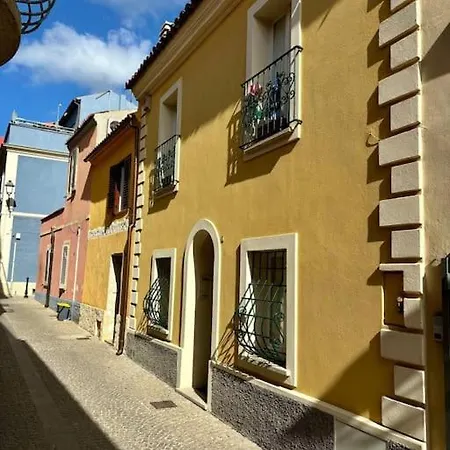 Spacious & Stylish-fully Renovated & Equipped-2br-historical Centre-amazing Quality & Finish
